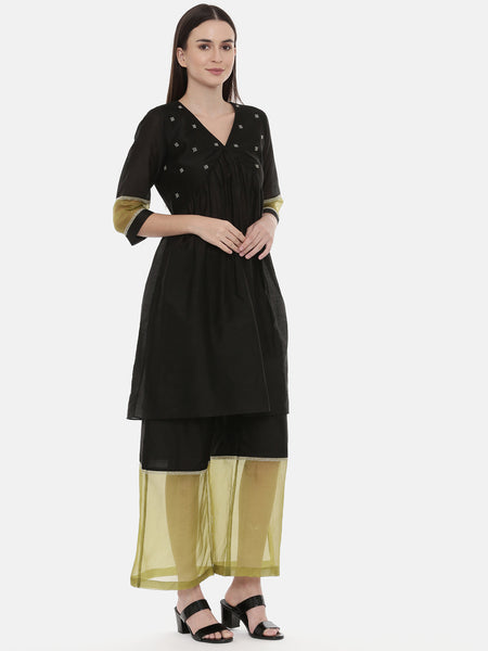 Black Chanderi Embroidred Kurta - AS0550