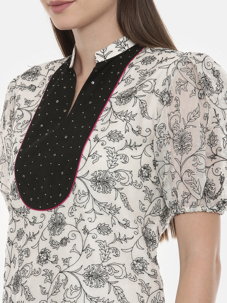 White Black Embroidery Chanderi Kurta With Pant - AS0565