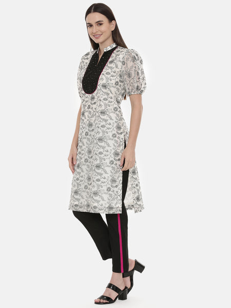 White Black Embroidery Chanderi Kurta With Pant - AS0565