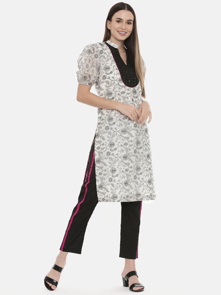 White Black Embroidery Chanderi Kurta With Pant - AS0565